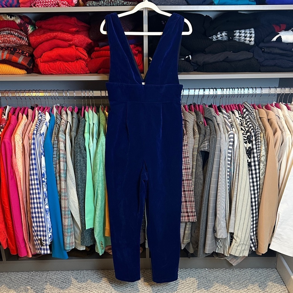 By the Way. blue velvet sleeveless v neck side zipper cropped jumpsuit size M